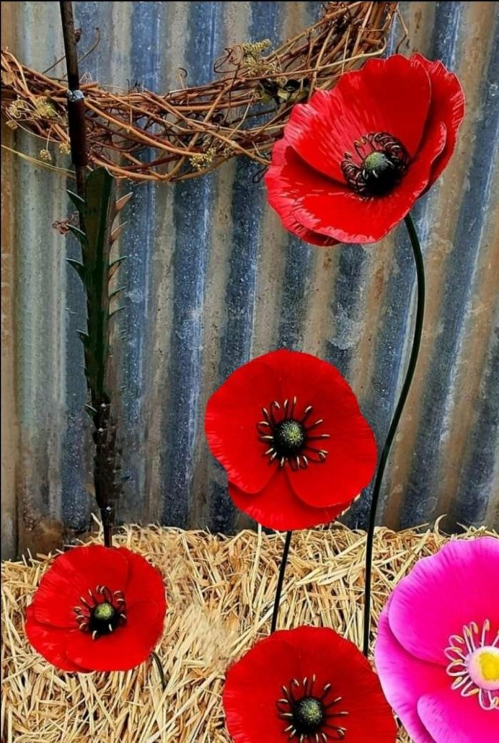 3Pc Set Red Metal Garden Poppies  |  Metal Flowers Metal Decor Metal Decor