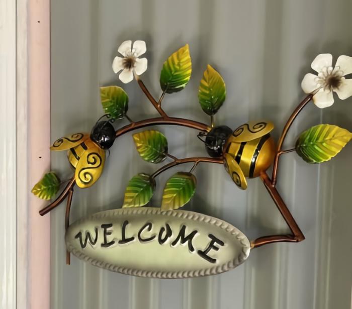 Bee Our Guest Welcome Bees – Metal Wall Decor  |  Garden Creatures Garden Creatures Garden Creatures