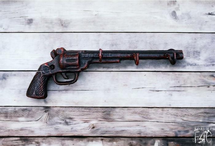 Cast Iron Metal Gun Key Holder  |  Cast Iron Cast Iron Cast Iron