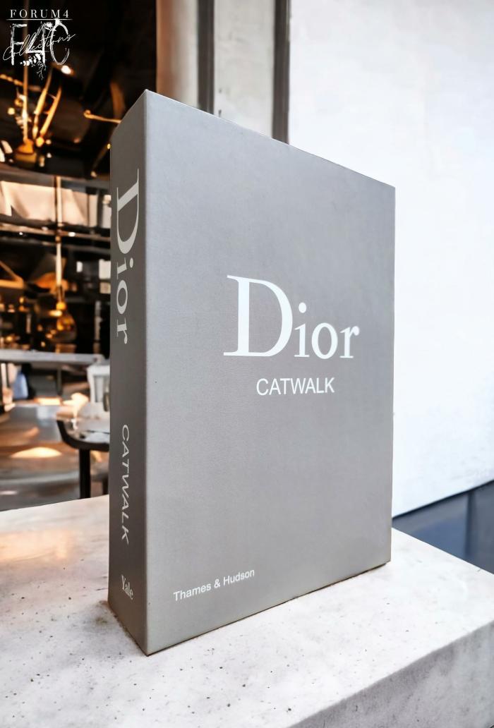 Dior Catwalk Display Book Box Grey  |  Accessories Accessories Accessories