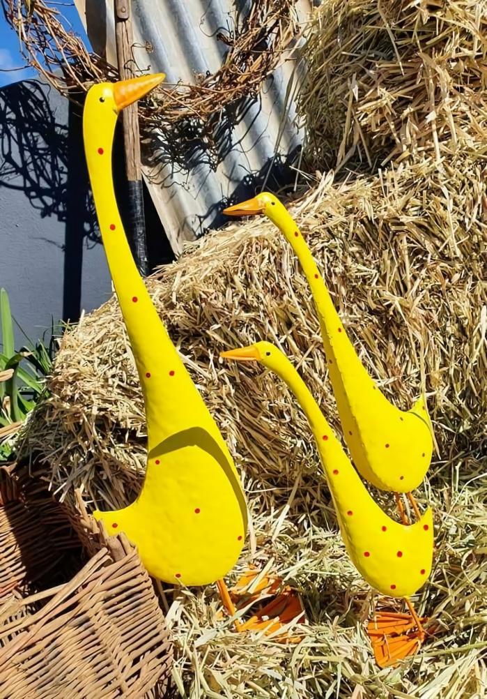 Family Of 3 Yellow Ducks  |  Metal Decor Garden Creatures Garden Creatures