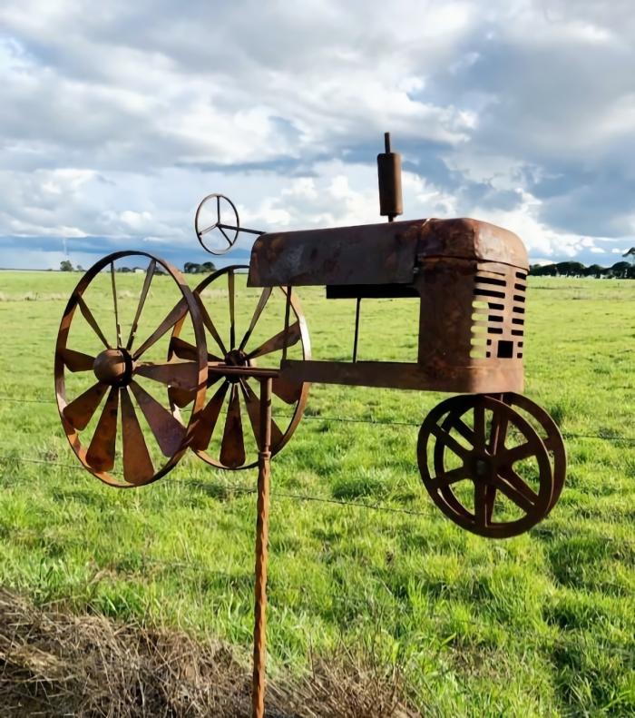 Farmyard Tractor Wind Spinner  |  Metal Decor Metal Decor Metal Decor