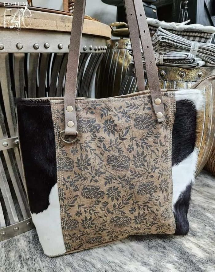 Floral Cowhide & Leather Bag  |  Cow Lovers Cow Lovers Cow Lovers