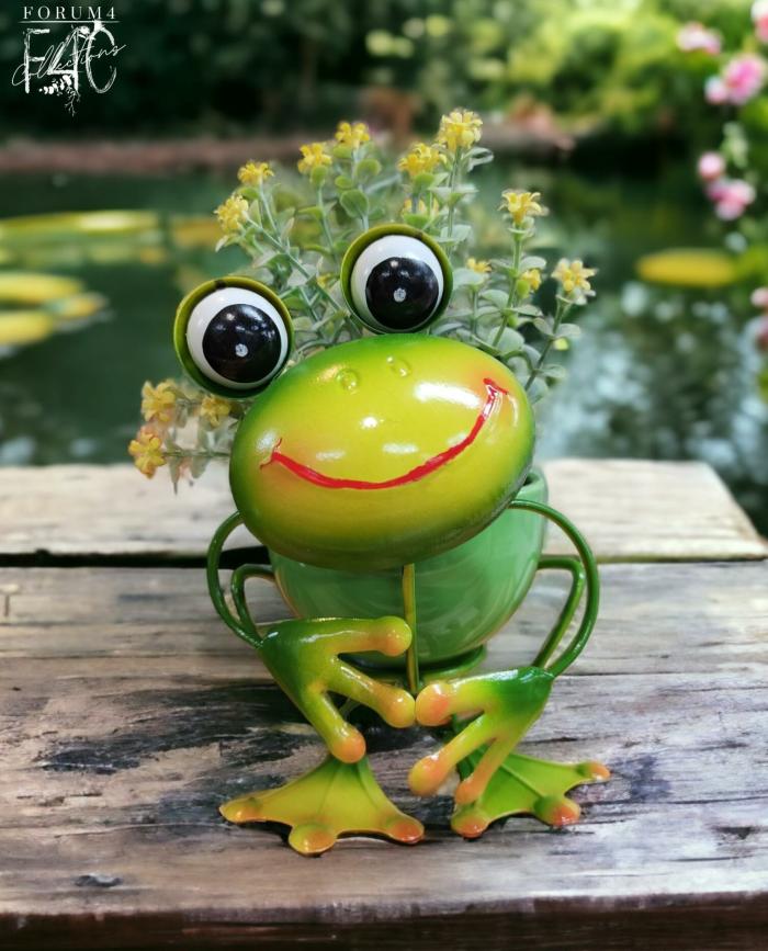 Freddie The Frog Ceramic Pot Planter  |  Planters & Vases Planters & Vases Planters & Vases