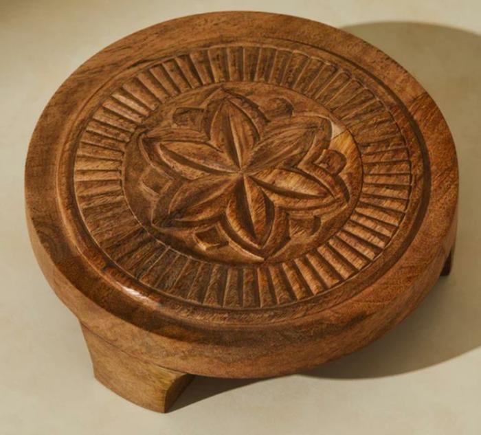 Hand Crafted Lotus Chapati Board  |  Catering & Tableware Catering & Tableware Catering & Tableware