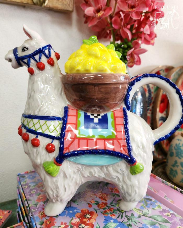 Llama Lemons Teapot  |  Mugs Kitchenware Mugs