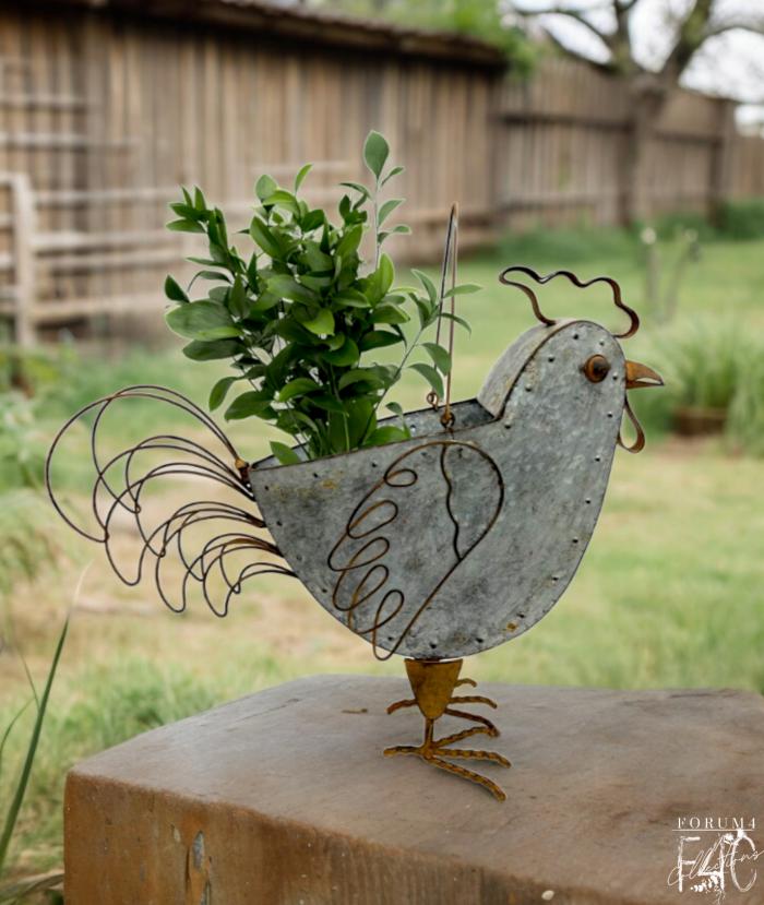 Rustic Galvanized Farmyard Chicken Planter Holder With Handle  |  Planters & Vases Planters & Vases Planters & Vases