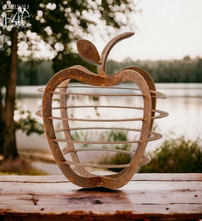 Rustic Metal Apple Fruit Art Ornament  |  Garden Accessories Garden Accessories Garden Accessories