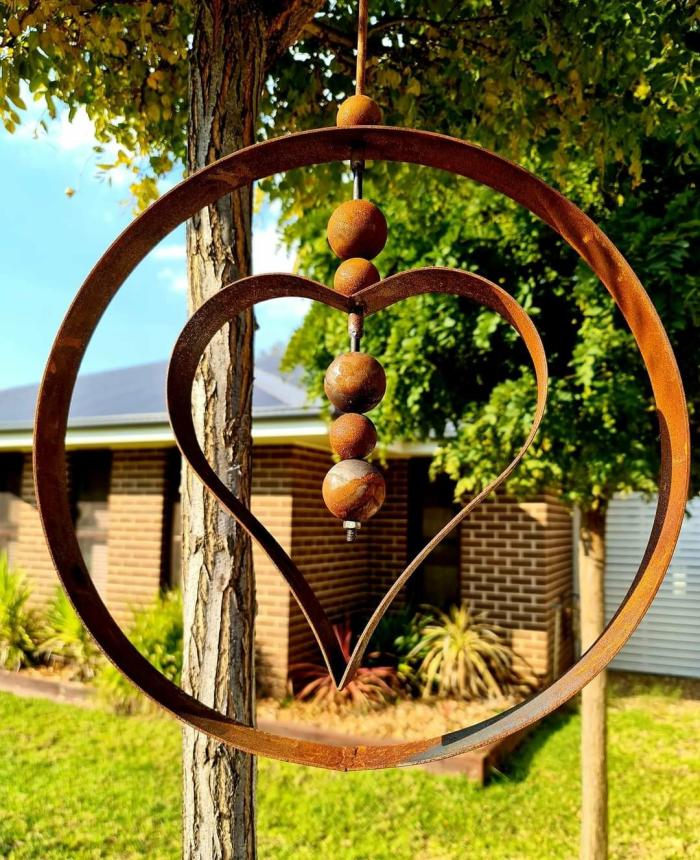 Rusty Hanging Garden Orb – Internal Heart – Large  |  Garden Accessories Garden Accessories Garden Accessories