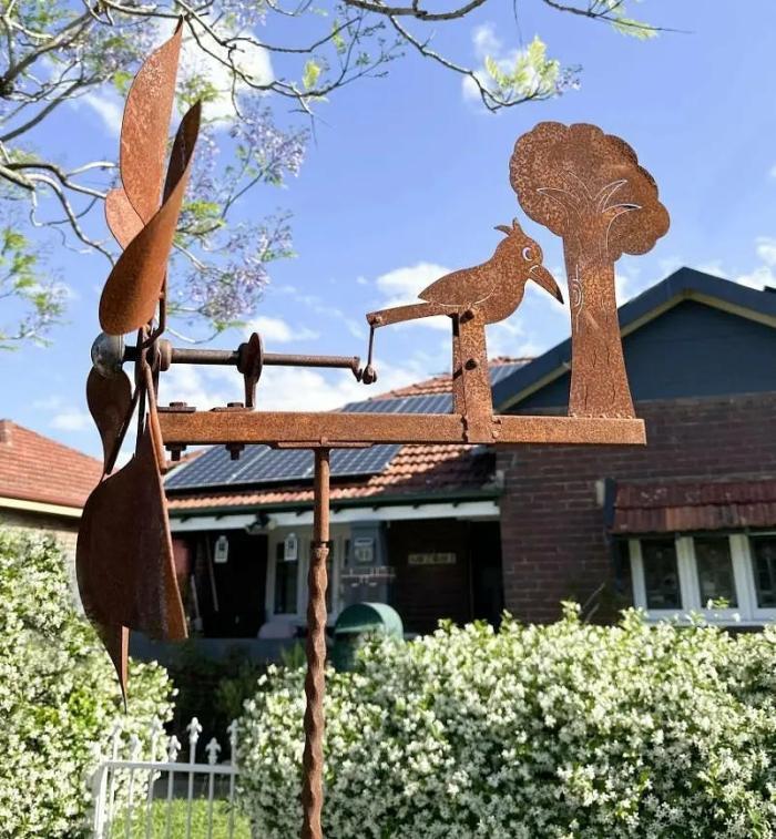 Rusty Woodpecker Bird Wind Spinner  |  Rusty Garden Items Outdoor Gardenwares Rusty Garden Items