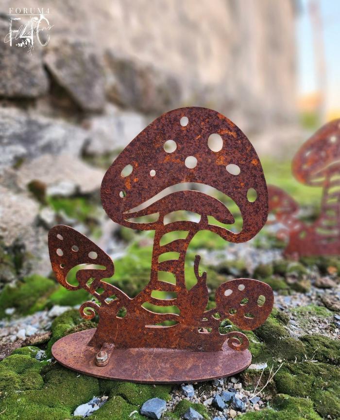 Whimsical Rusty Metal Mushrooms On Base  |  Fairy Garden Fairy Garden Fairy Garden