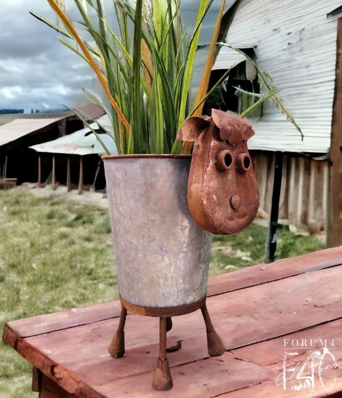 Rusty & Galvanized Sheepy Planter  |  Planters & Vases Planters & Vases Planters & Vases