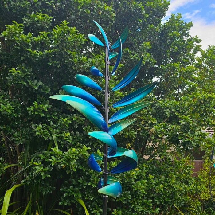 Blue Feathers Wind Spinner  |  Windspinners Outdoor Gardenwares Windspinners